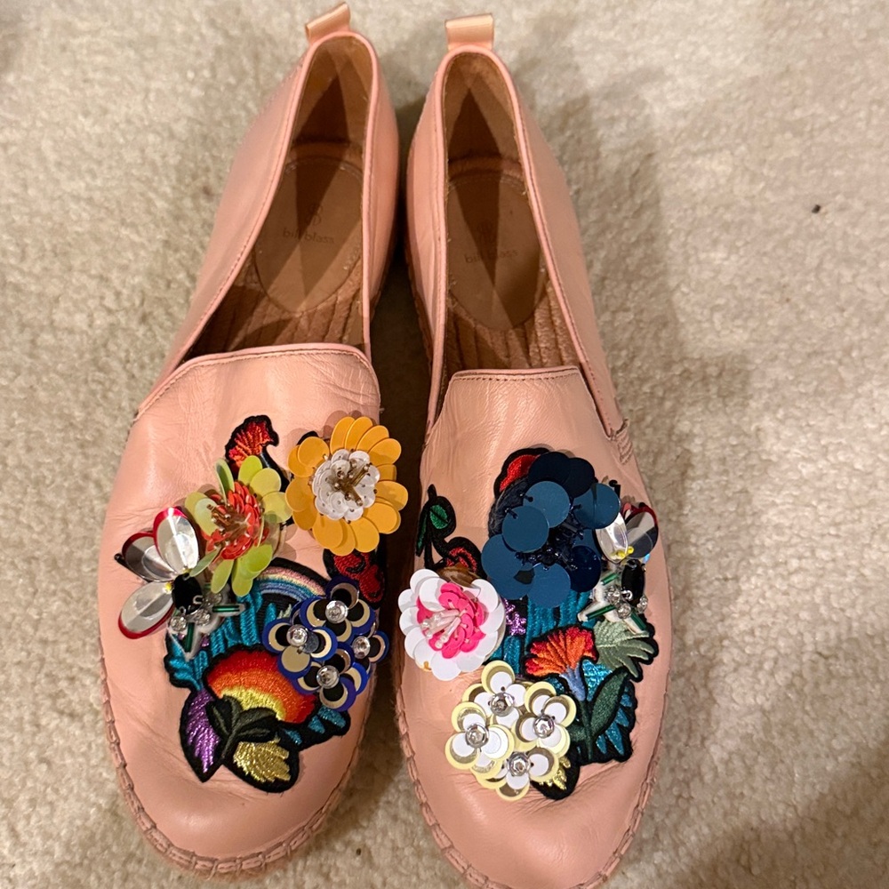Bill Blass Sutton Pink Espadrille Flats (NWOT) size 9.5